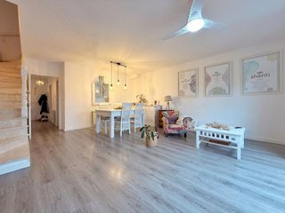 Casa adosada en venta en Mas Trader-Corral D’En Tort-Corral D’En Cona en Cubelles