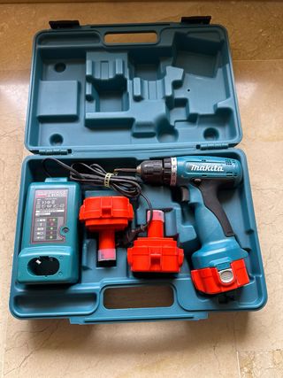 Makita 6270DWE3 Taladro Atornillador
