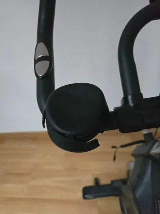 Bicicleta estática con amortiguación