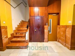 Piso en venta en Los Remedios en Sevilla