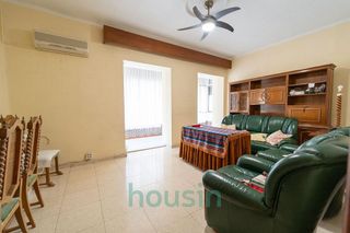 Piso en venta en Los Remedios en Sevilla