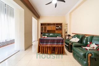 Piso en venta en Los Remedios en Sevilla