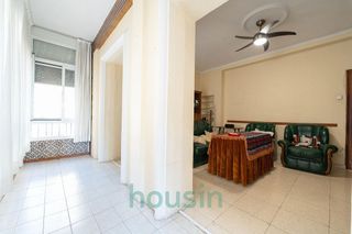 Piso en venta en Los Remedios en Sevilla