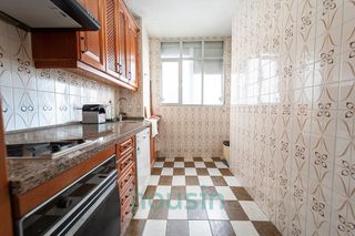 Piso en venta en Los Remedios en Sevilla