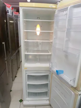 Nevera combi marca LG 190/60cm A+ con garantia