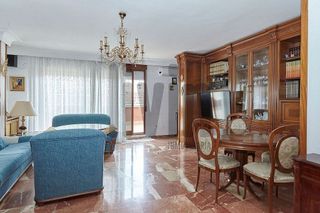 Piso en venta en Hospital en Jaén