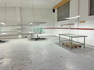 Local comercial en venta en Novelda