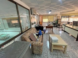 Local comercial en venta en Novelda