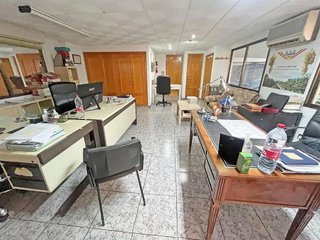 Local comercial en venta en Novelda