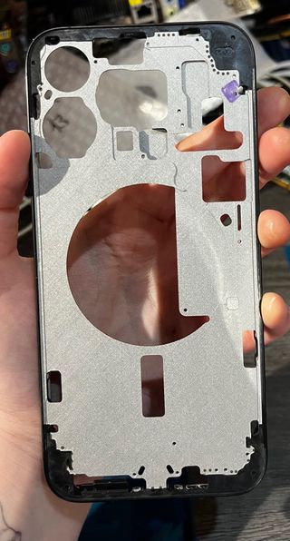 Carcaça iPhone 15 Pro Max Preta