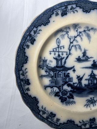 Plato antiguo Tho Godwin S. XIX azul