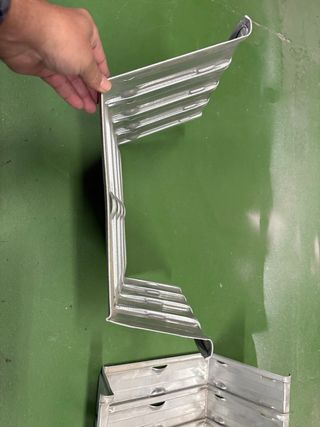 Cestones Metálicos Esmelux para Estantería