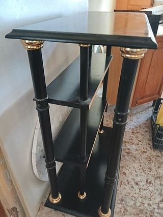 Estantería negra de 3 baldas con ruedas