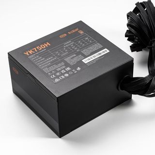 Fuente PCCOOLER CPS YK750H 750 W NUEVA