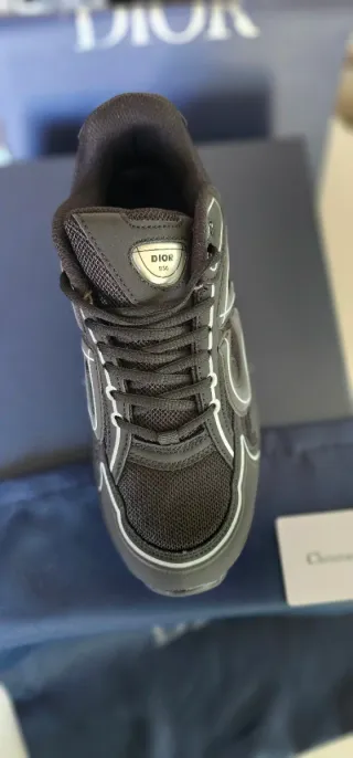 NUEVAS SIN USO Zapatillas negras premium talla 43