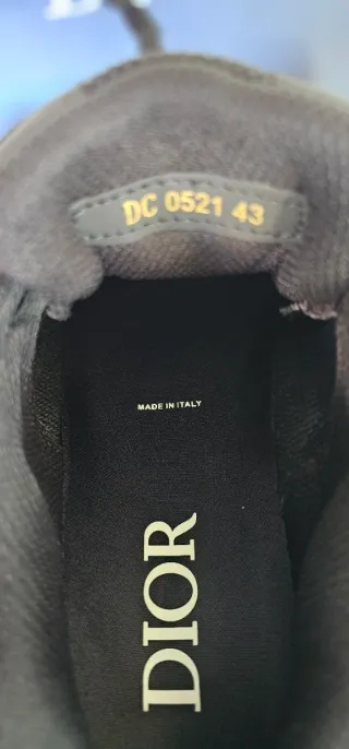 NUEVAS SIN USO Zapatillas negras premium talla 43