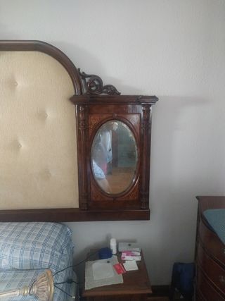 Cabecero de cama antiguo madera y tela