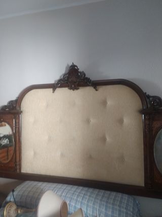 Cabecero de cama antiguo madera y tela