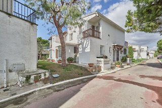Casa adosada en venta en Mas Mel - Bellamar en Calafell