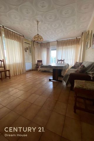 Chalet en venta en Villafranca de los Caballeros