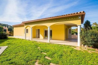Chalet en venta en Torre Valentina-Mas Vilar de La Mutxada-Treumal en Calonge