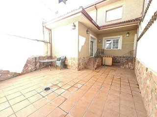 Casa adosada en venta en Villarejo de Salvanés