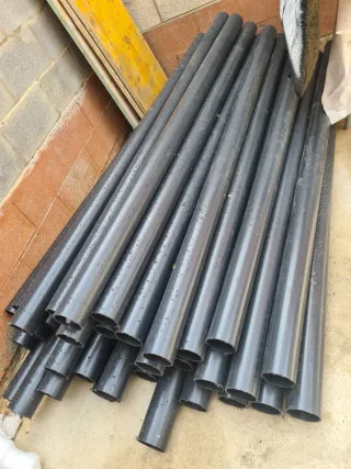 Tubos PVC 90mm  El largo es 1,90