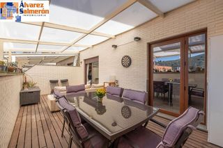 Casa adosada en venta en Crta. De la Sierra en Granada