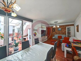 Casa adosada en venta en Capuchinos en Vélez-Málaga