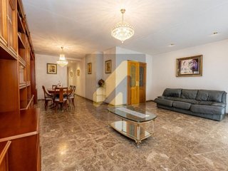 Piso en venta en Pubilla Cases en Hospitalet de Llobregat, L´