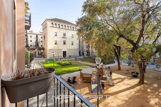 Piso en venta en El Raval en Barcelona