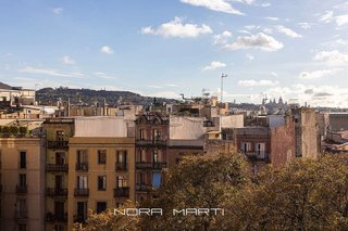 Piso en venta en El Raval en Barcelona