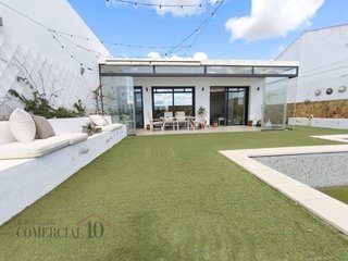 Chalet en venta en Olivenza