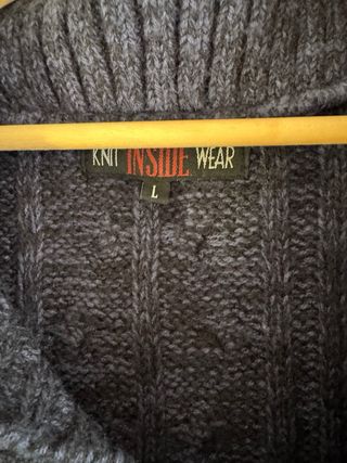 Jersey de punto azul con botones