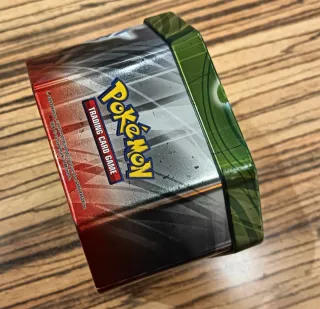 Caja Metálica Pokémon Cartas