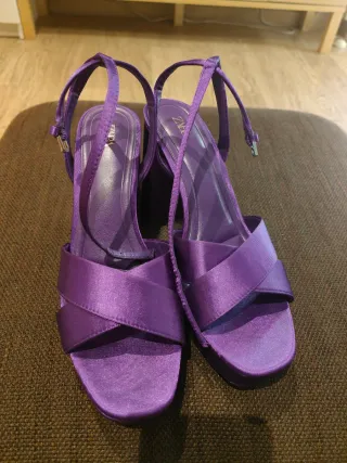 Zapatos de fiesta Zara morados