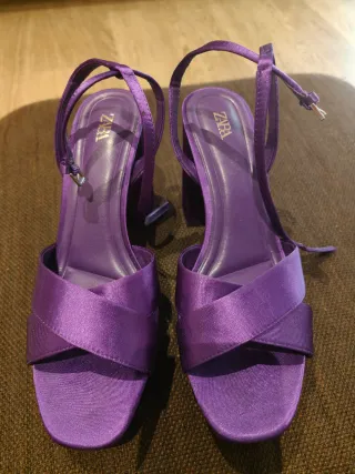 Zapatos de fiesta Zara morados