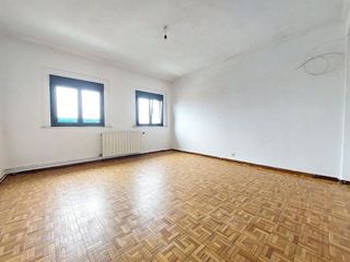 Piso en venta en Tremañes en Gijón