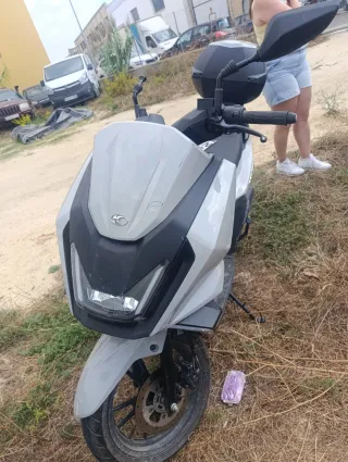 Kymco Scooter 125cc Automática