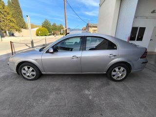 Ford Mondeo 2.0tdci ghia 130cv/ 6v classe b