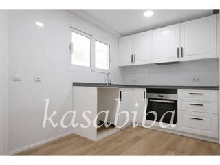 Piso en venta en Zona Avenida al Vedat en Torrent