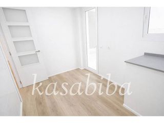 Piso en venta en Zona Avenida al Vedat en Torrent