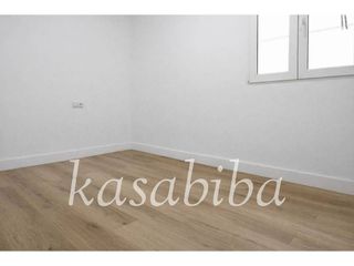 Piso en venta en Zona Avenida al Vedat en Torrent