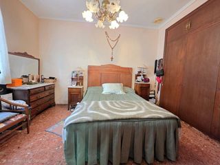 Chalet en venta en Elda