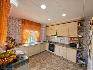 Chalet en venta en Elda