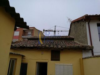 Chalet en venta en Valencia de Don Juan