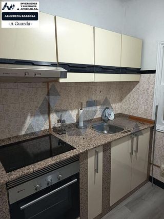 Casa adosada en venta en Guarda (A)