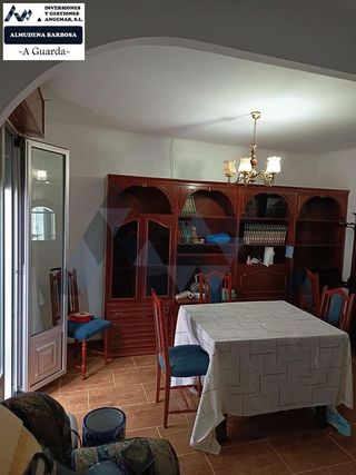 Casa adosada en venta en Guarda (A)