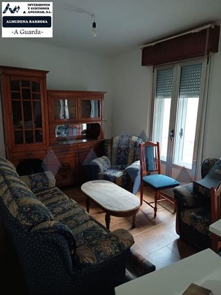 Casa adosada en venta en Guarda (A)