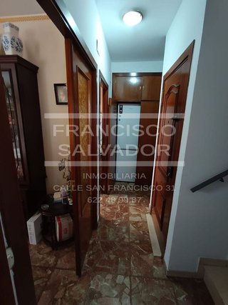 Casa adosada en venta en San Francisco en Lucena